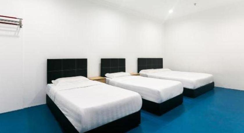 Spot On 89726 Capsule Inn Kota Kinabalu Esterno foto