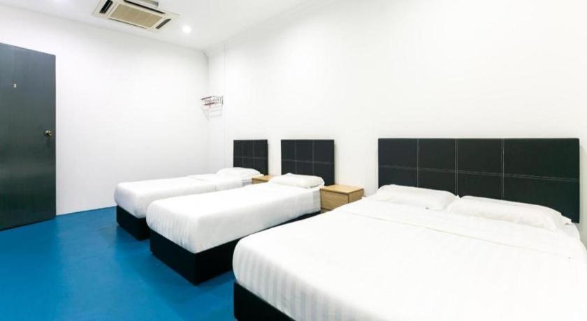 Spot On 89726 Capsule Inn Kota Kinabalu Esterno foto