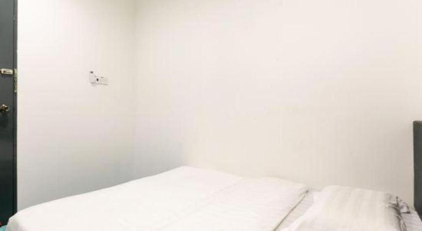 Spot On 89726 Capsule Inn Kota Kinabalu Esterno foto